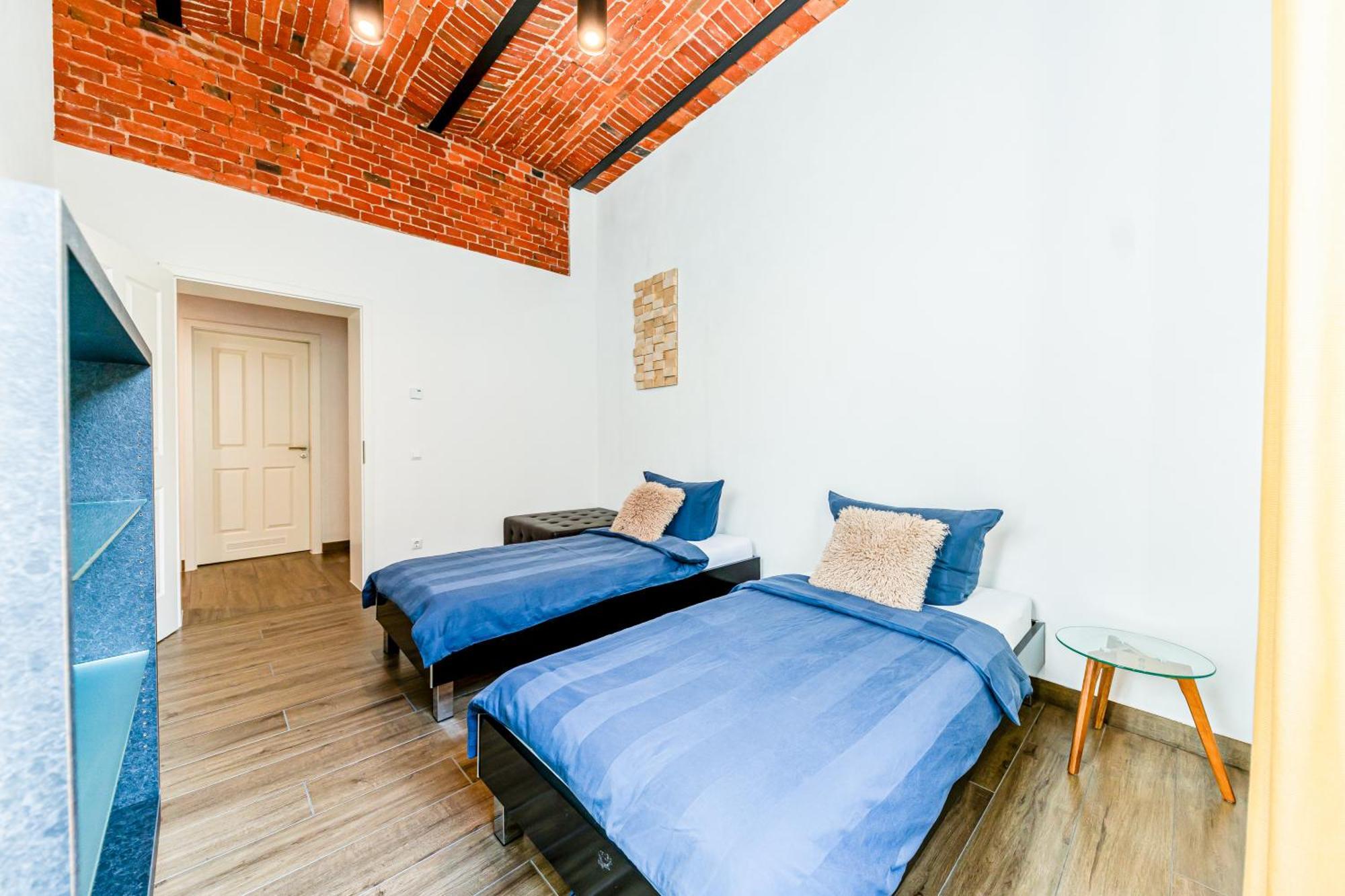 L&C-Elbresidenzen & Suites Am Elberadweg Aparthotel 4*