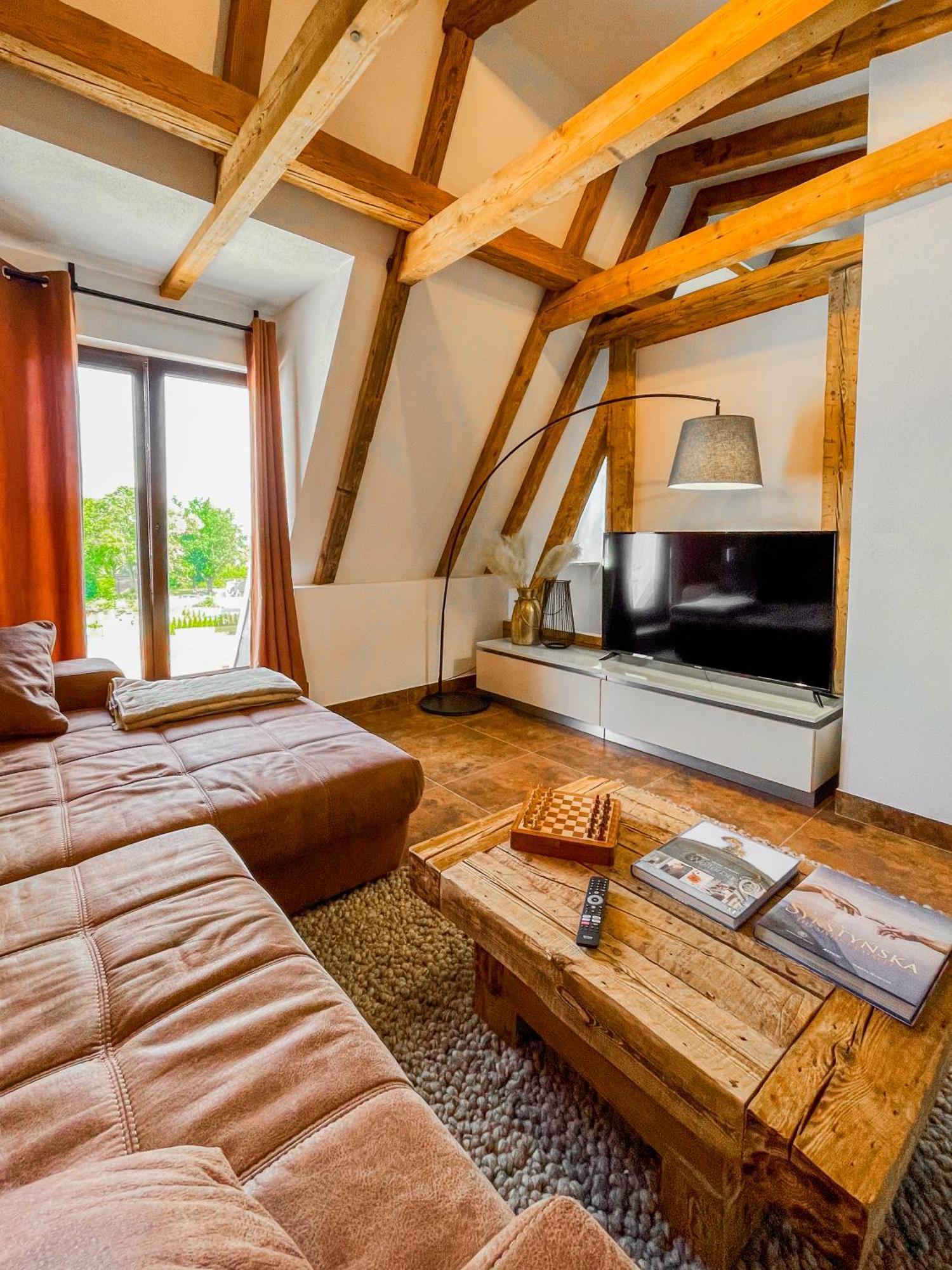 L&C-Elbresidenzen & Suites Am Elberadweg Aparthotel