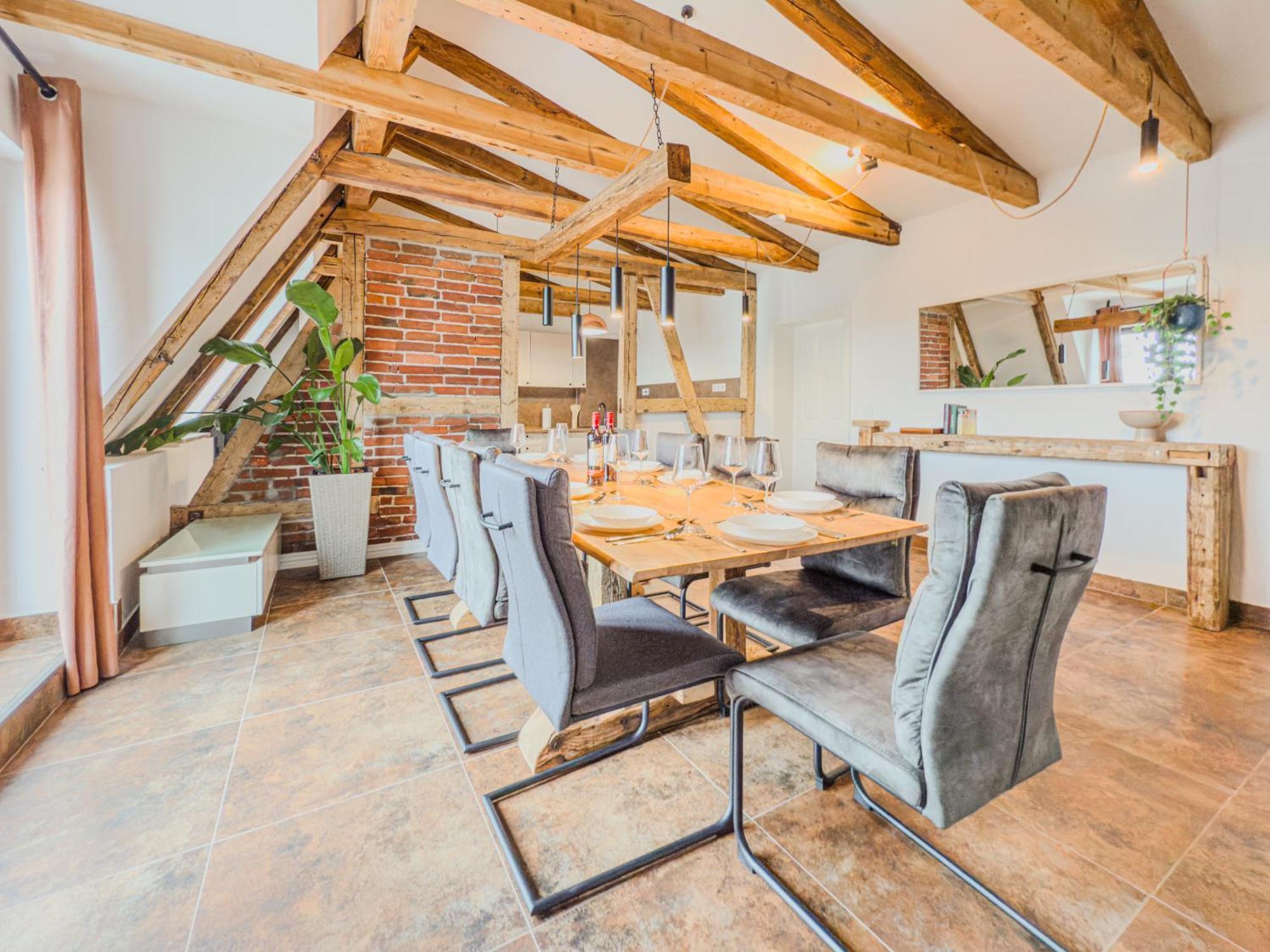 Aparthotel L&C-Elbresidenzen & Suites Am Elberadweg 4*